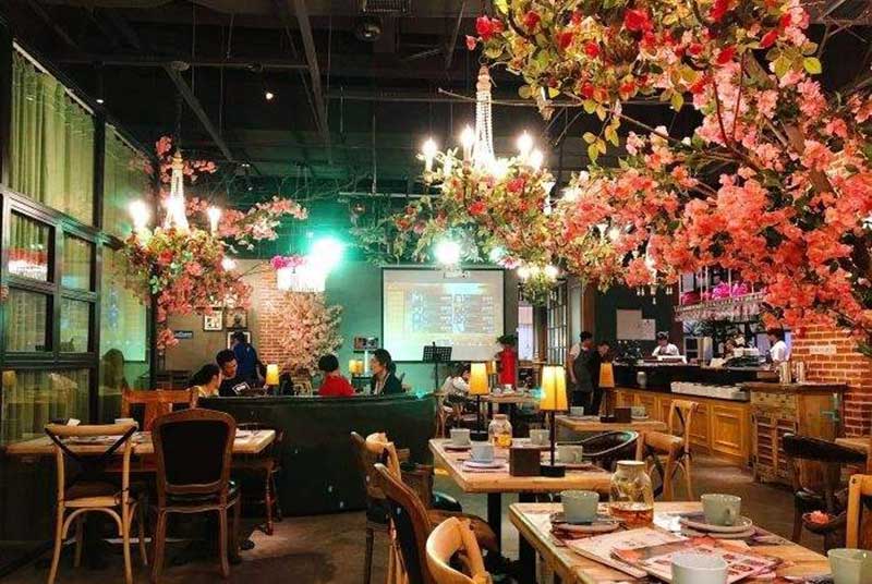 小型餐饮店成主流