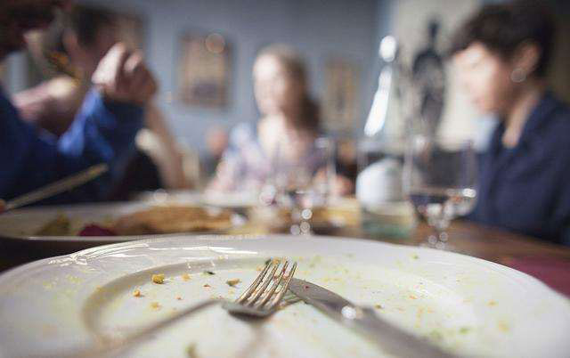 餐饮店倒闭率高达70%，2019年想突破重围，须知4个生存法则